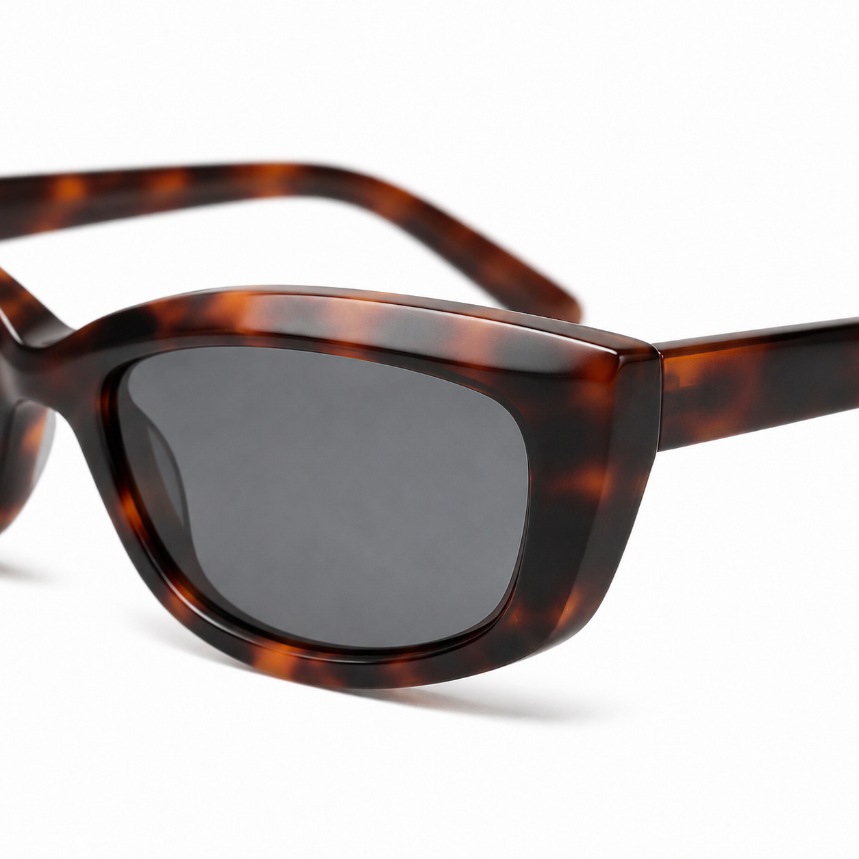 EE01013 Slim Cat-Eye Acetate Sunglasses – TAC Polarized Lenses